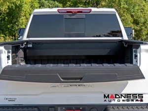 Chevrolet Silverado 2500 Bed Cover - Retractable - Powered - 6'9" Bed Chevrolet Silverado 2500 Bed Cover - Retractable - Powered - 6'9" Bed